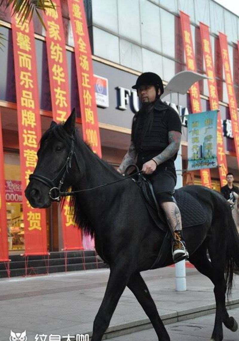 生活纹身图片_肩部背部腹部手臂臀部胸部腰部颈部欧美写实纹身图案