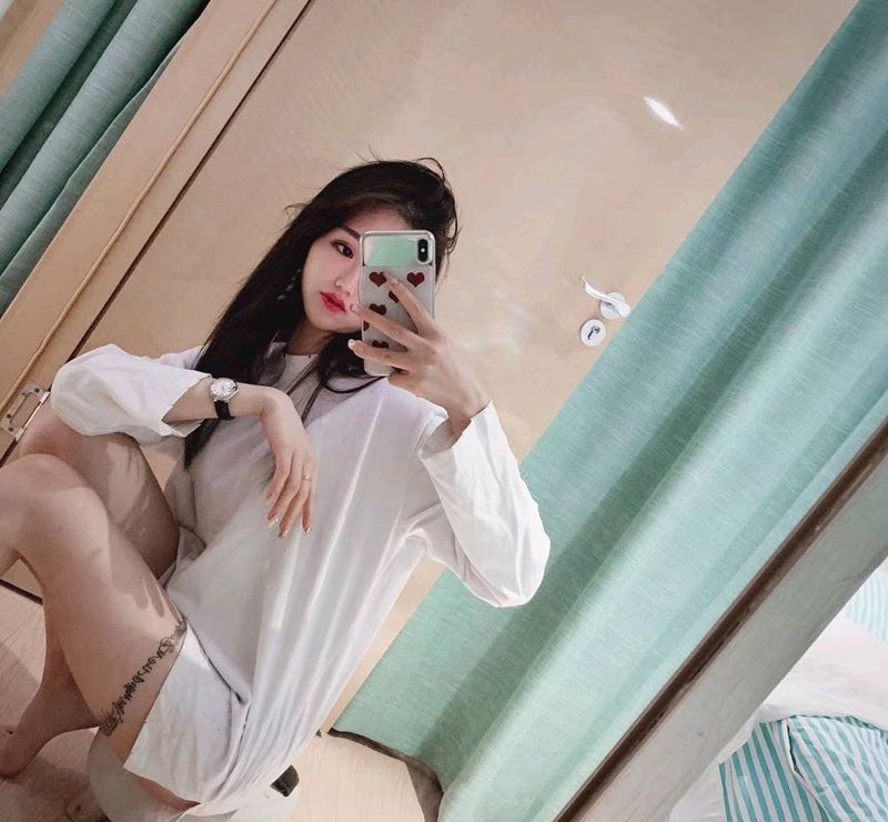 蕾丝纹身图片_腿部几何图腾蕾丝英文纹身图案