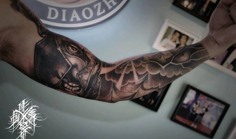 欧美写实花臂纹身图片_手臂欧美写实欧美花臂狮子纹身图案