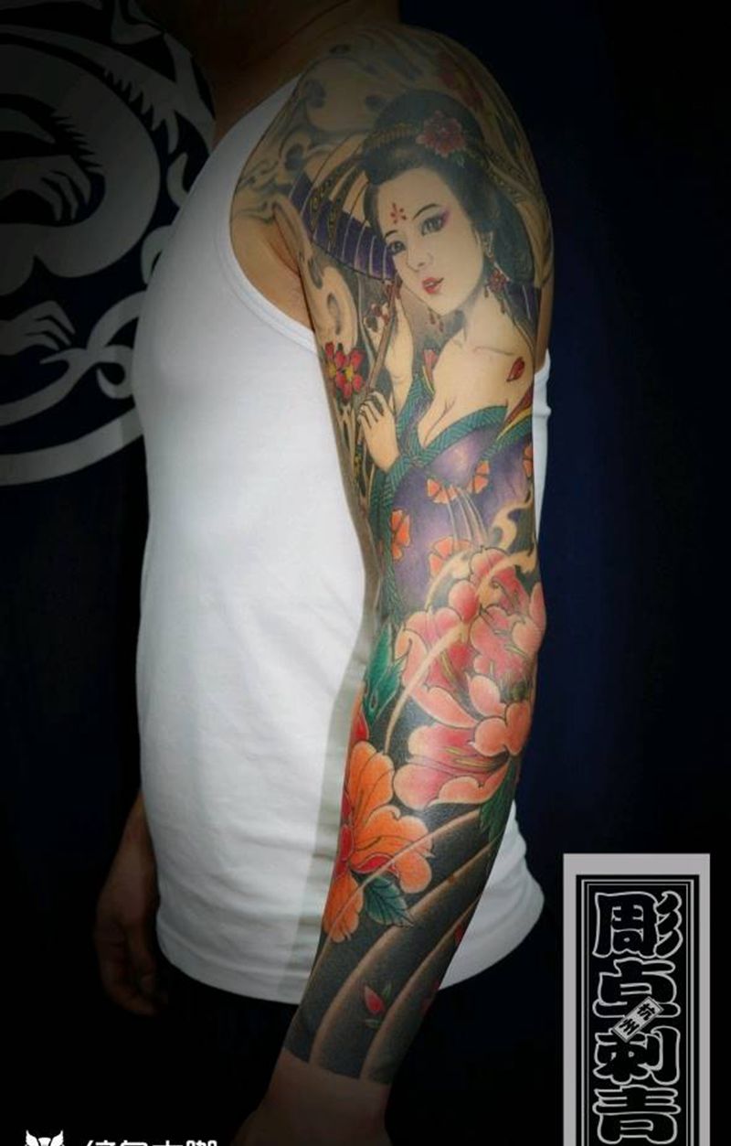 艺妓花臂纹身图片_手臂新传统艺妓花臂纹身图案