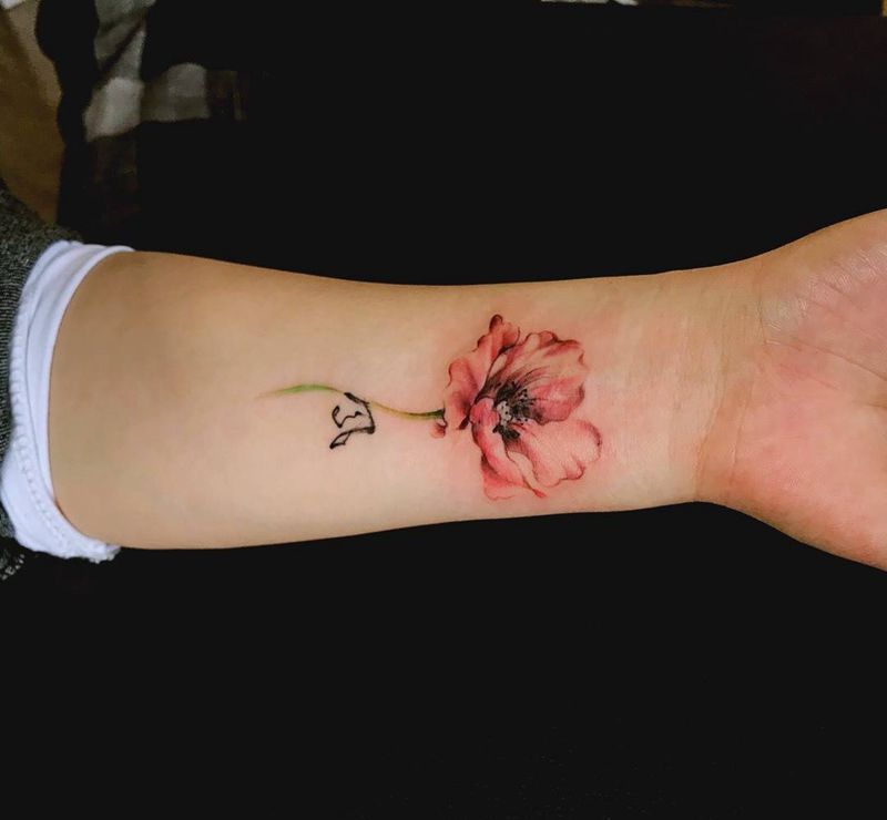 水彩罂粟纹身图片_成品手部手臂欧美原创遮盖纹身图案