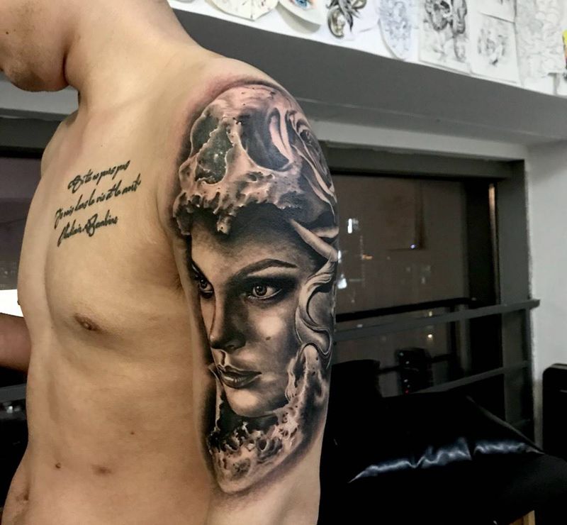 写实花臂-Lisa作品纹身图片_成品手臂欧美肖像写实原创纹身图案