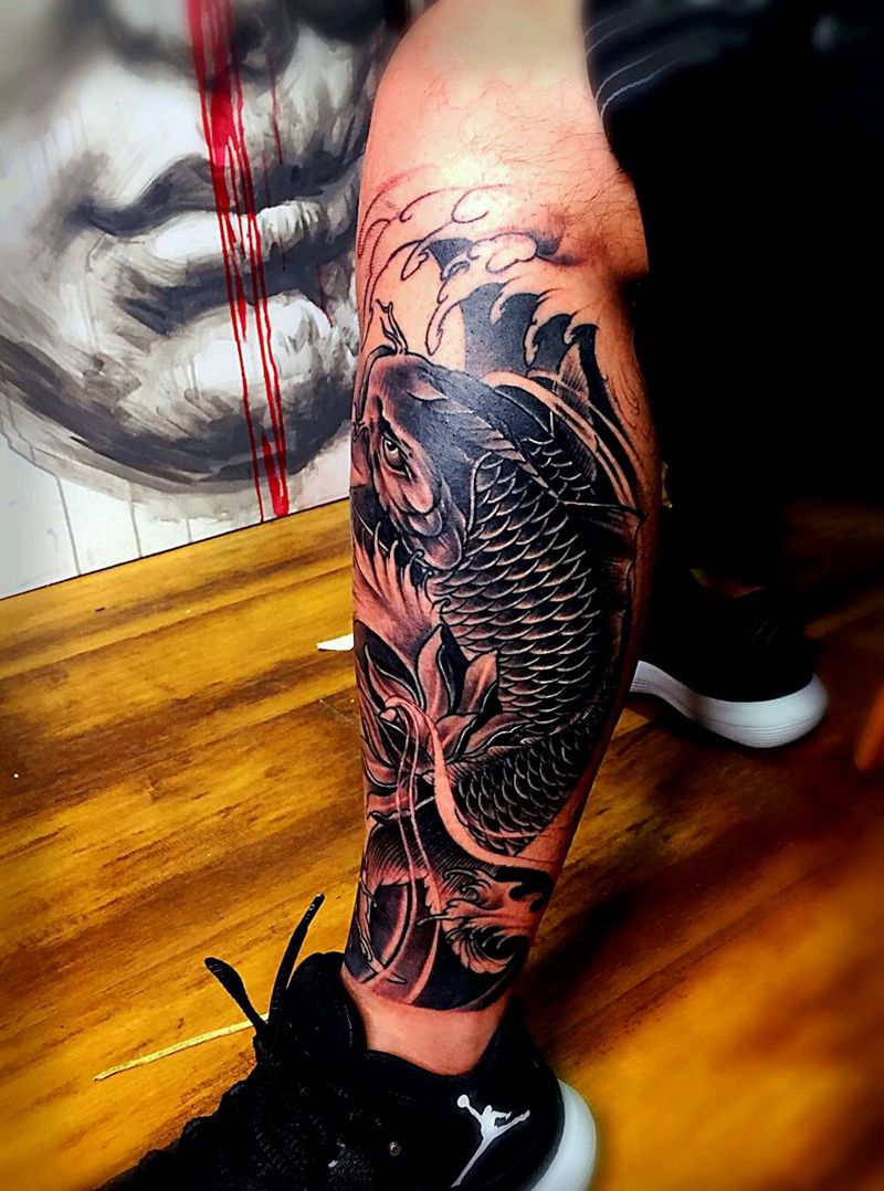 包小腿纹身  鲤鱼纹身图片