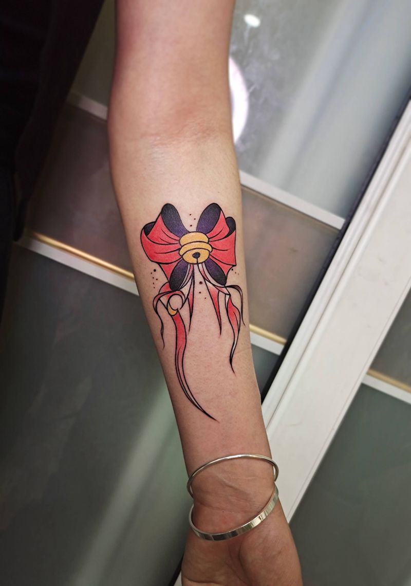 蝴蝶结纹身图片_手臂新传统纹身图案