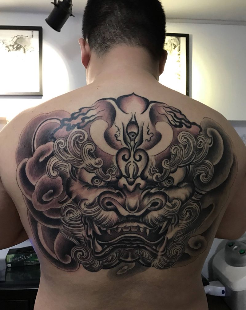 唐狮纹身图片_成品腰部背部传统动物鬼神宗教习俗纹身图案