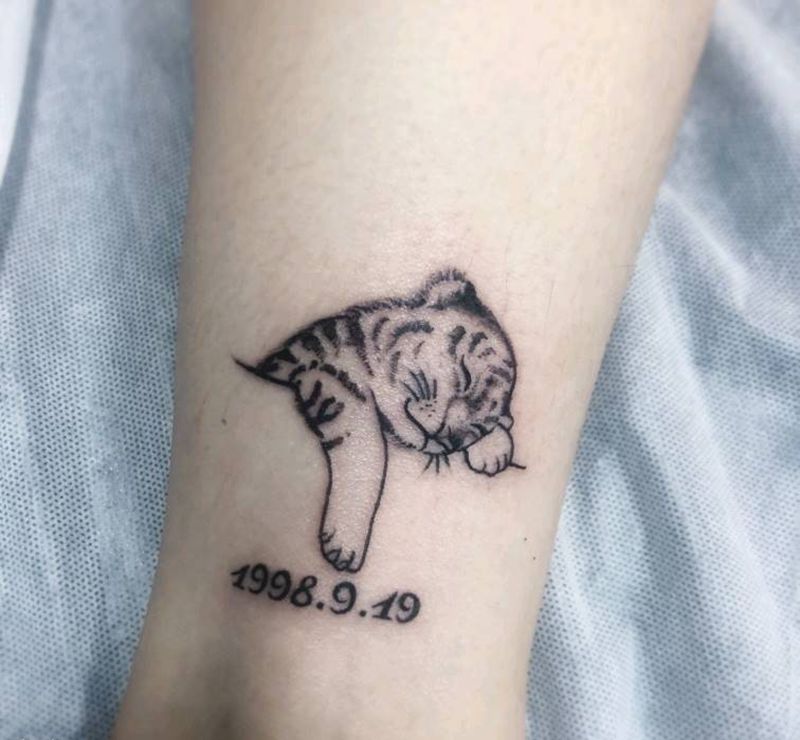 老虎纹身纹身图片_腿部纹身图案