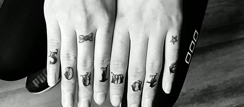 手指纹身纹身图片