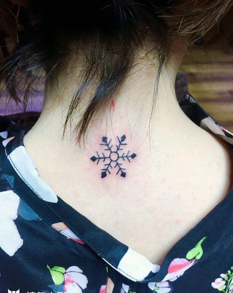 雪花纹身图片