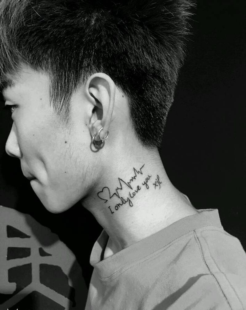 字母纹身 脖子纹身纹身图片