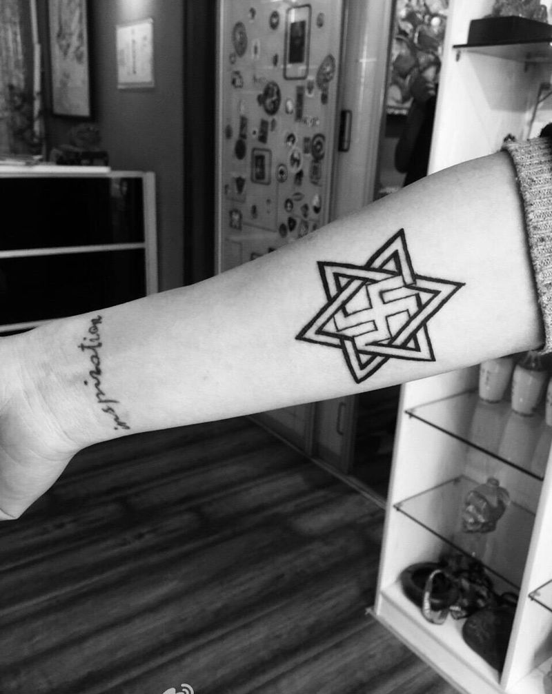 六芒星纹身图片