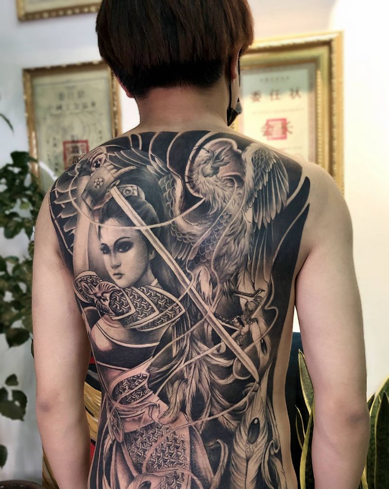 满背女武士纹身图片_背部新传统老传统武士纹身图案