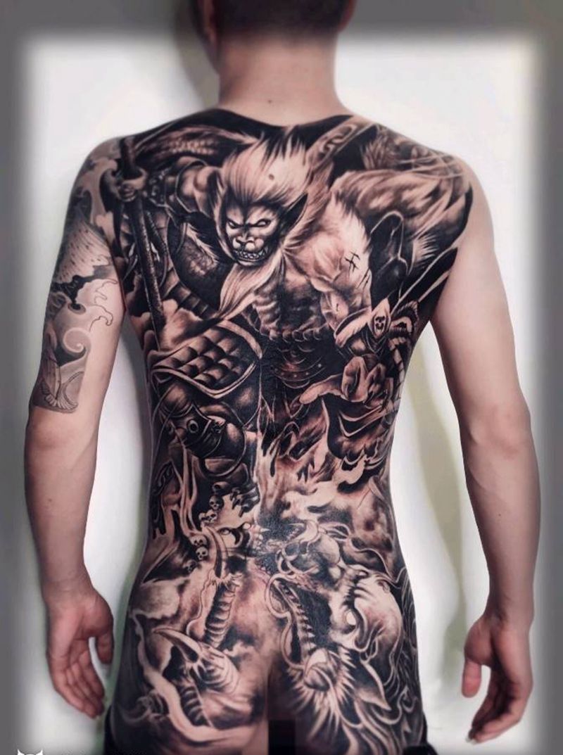 斗战圣佛纹身图片_背部新传统纹身图案