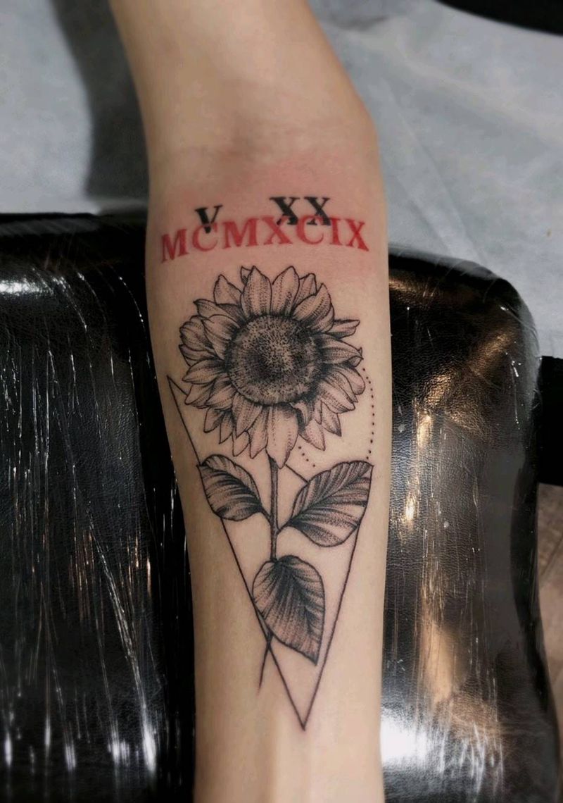 手臂纹身纹身图片_手臂纹身图案