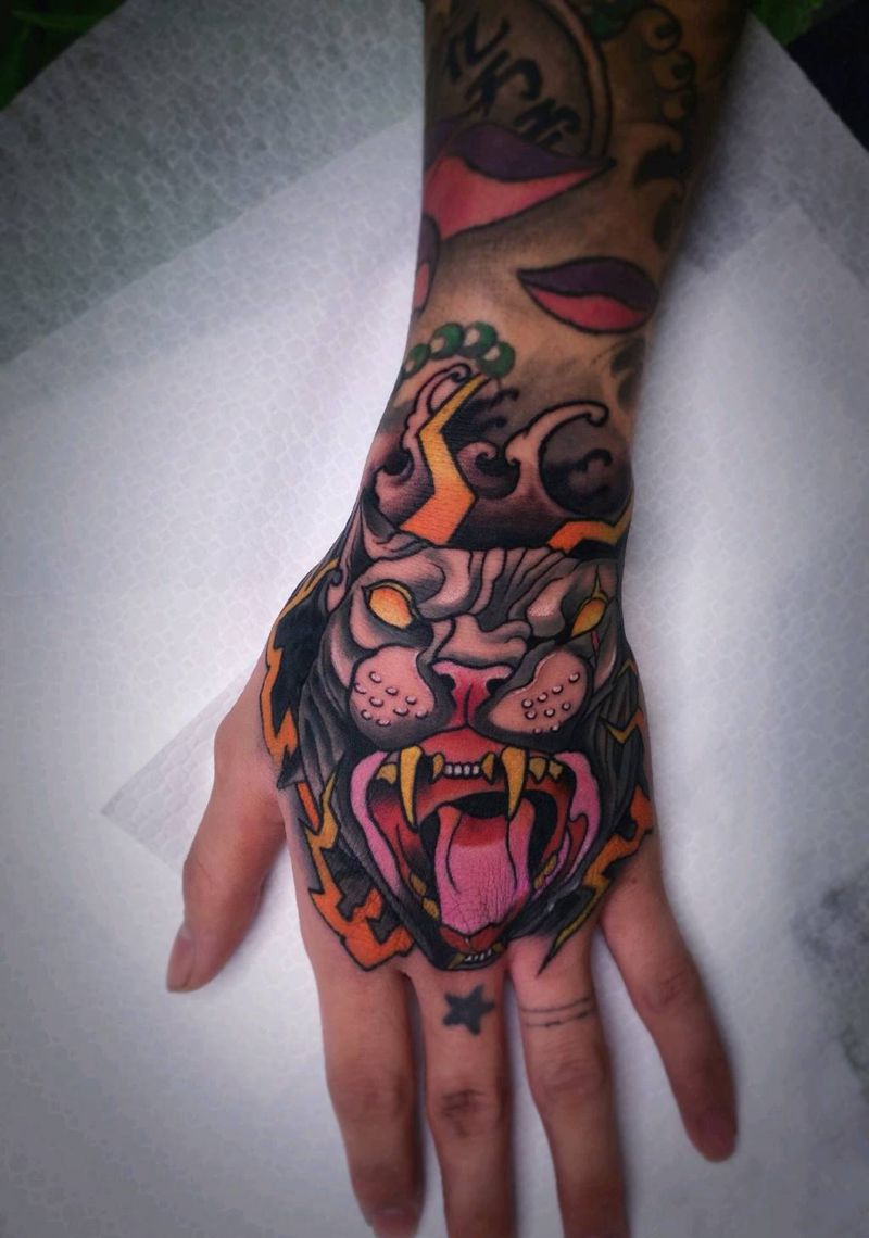 手背遮盖纹身纹身图片