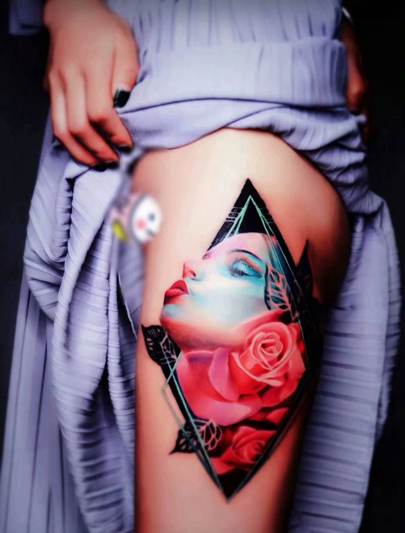 女人纹身图片_腿部欧美写实纹身图案