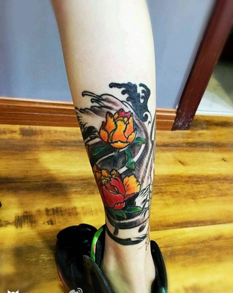 腿部纹身    花纹身图片