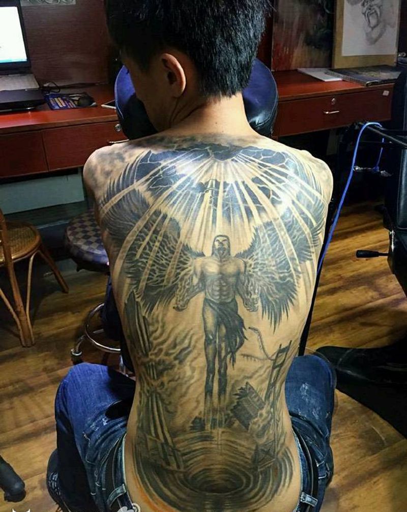 满背     天使纹身图片