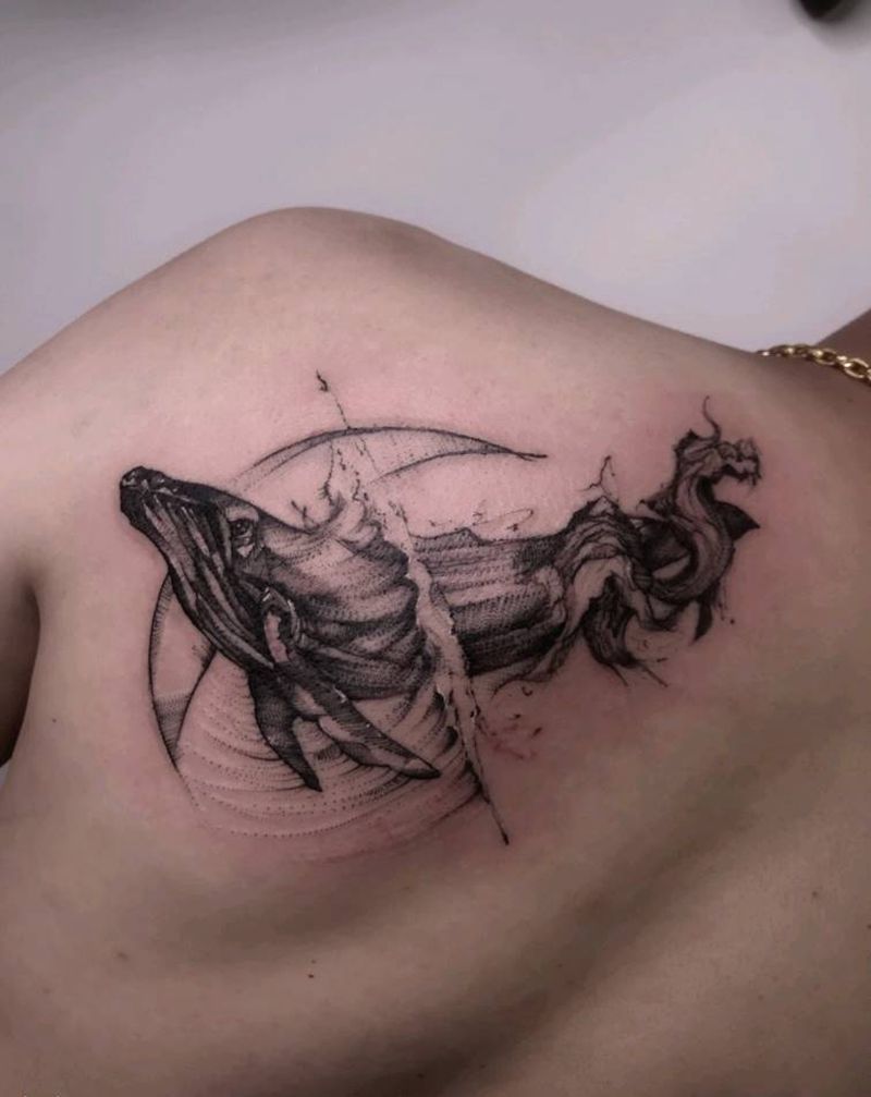 鱼月纹身图片_肩部鱼月纹身图案