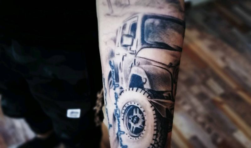 牧马人 客人自己的车纹身图片