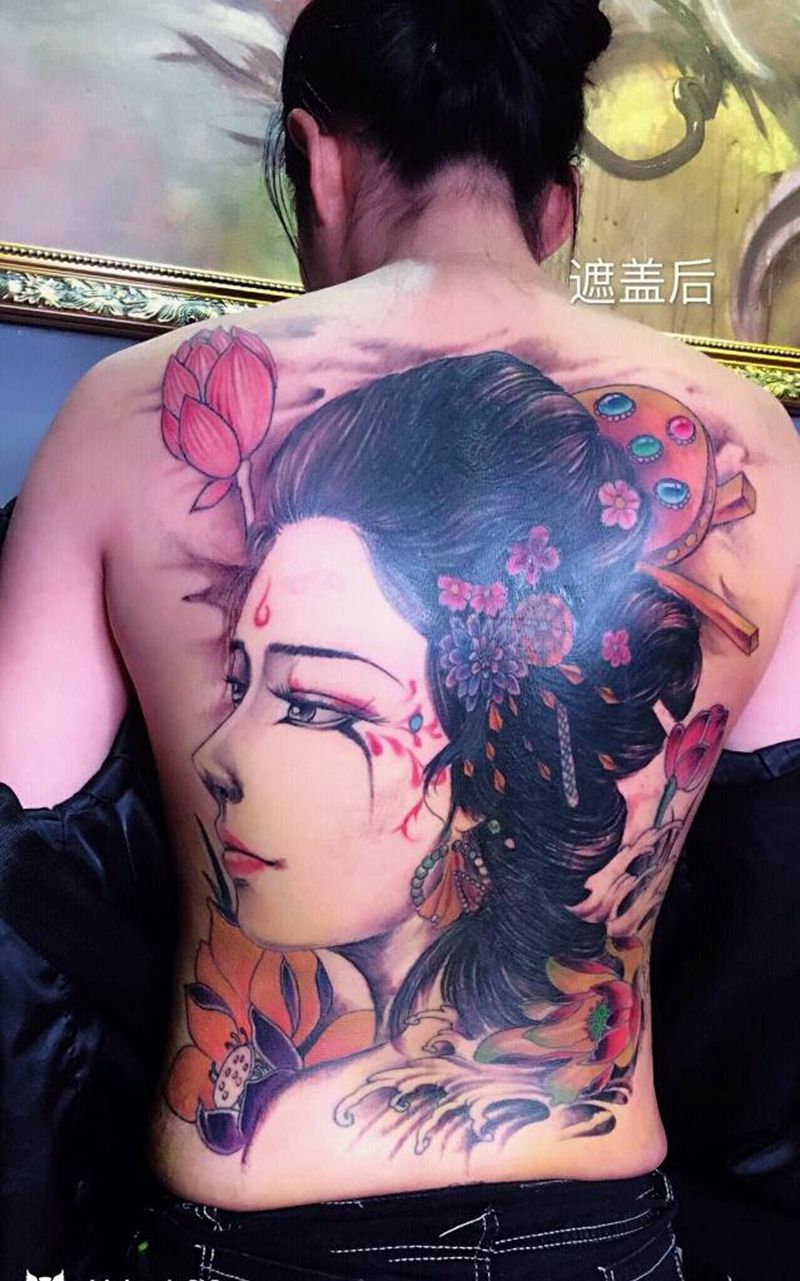 满背艺妓遮盖美人鱼纹身纹身图片