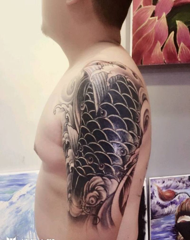 鲤鱼遮盖纹身纹身图片