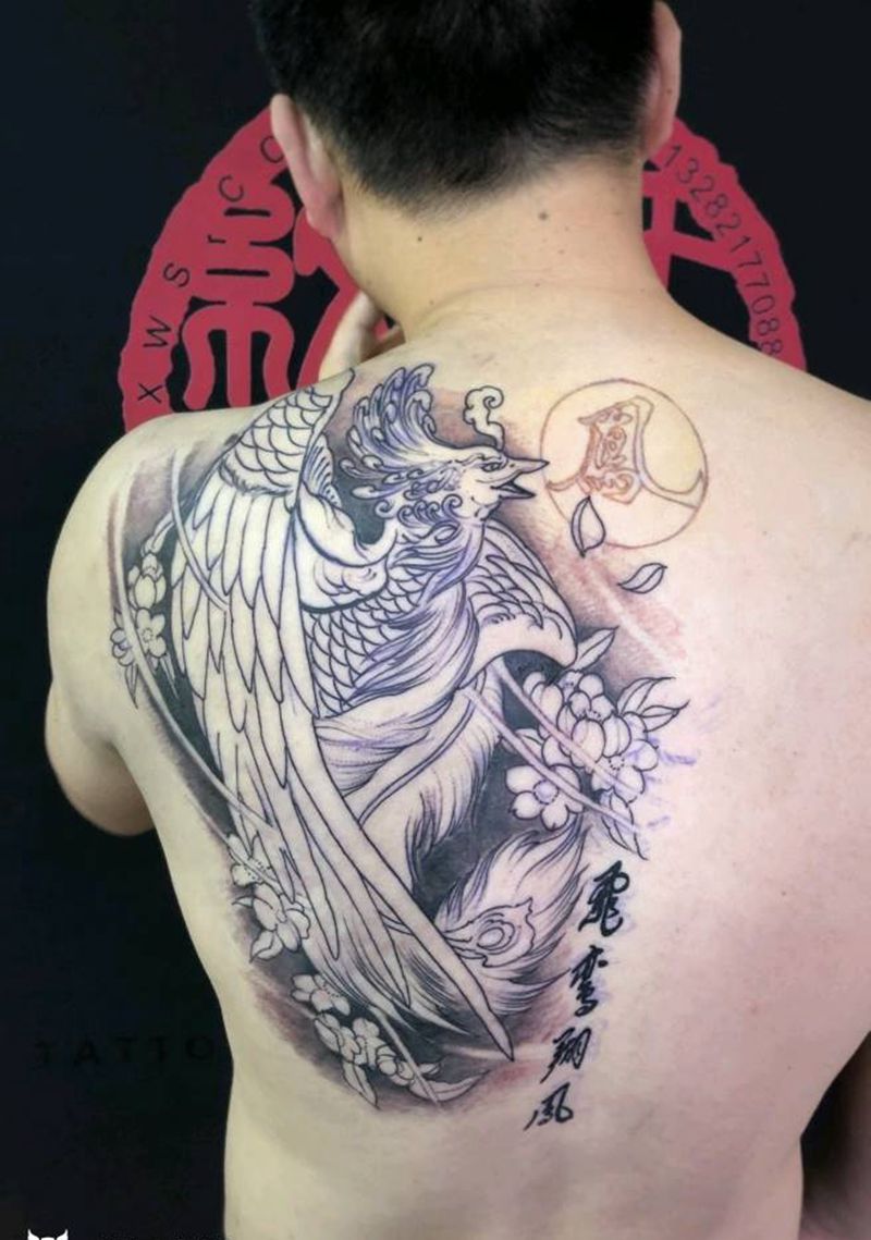 凤凰纹身纹身图片_肩部老传统纹身图案