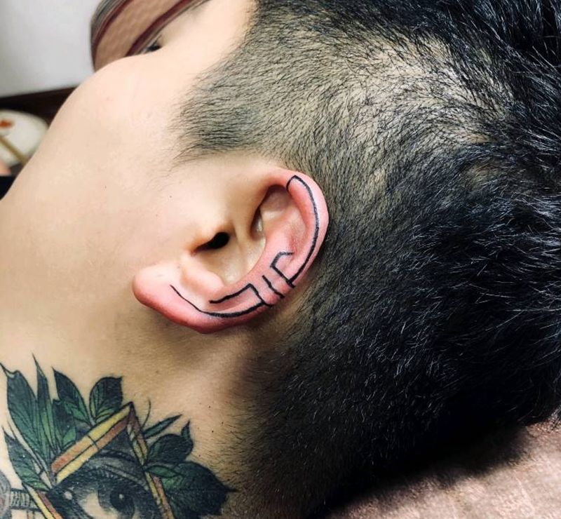 耳朵纹身纹身图片_耳朵纹身图案