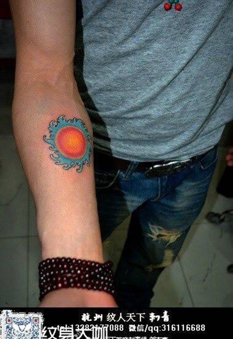 太阳水纹身图片