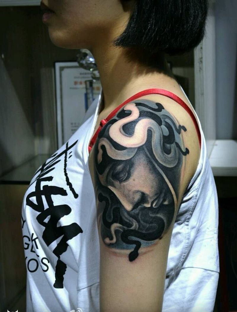 美女大臂纹身纹身图片