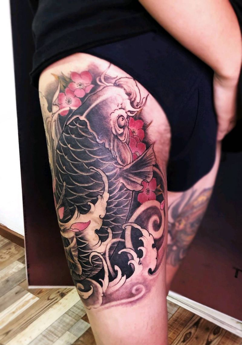 腿部纹身 鲤鱼纹身纹身图片_腿部新传统纹身图案