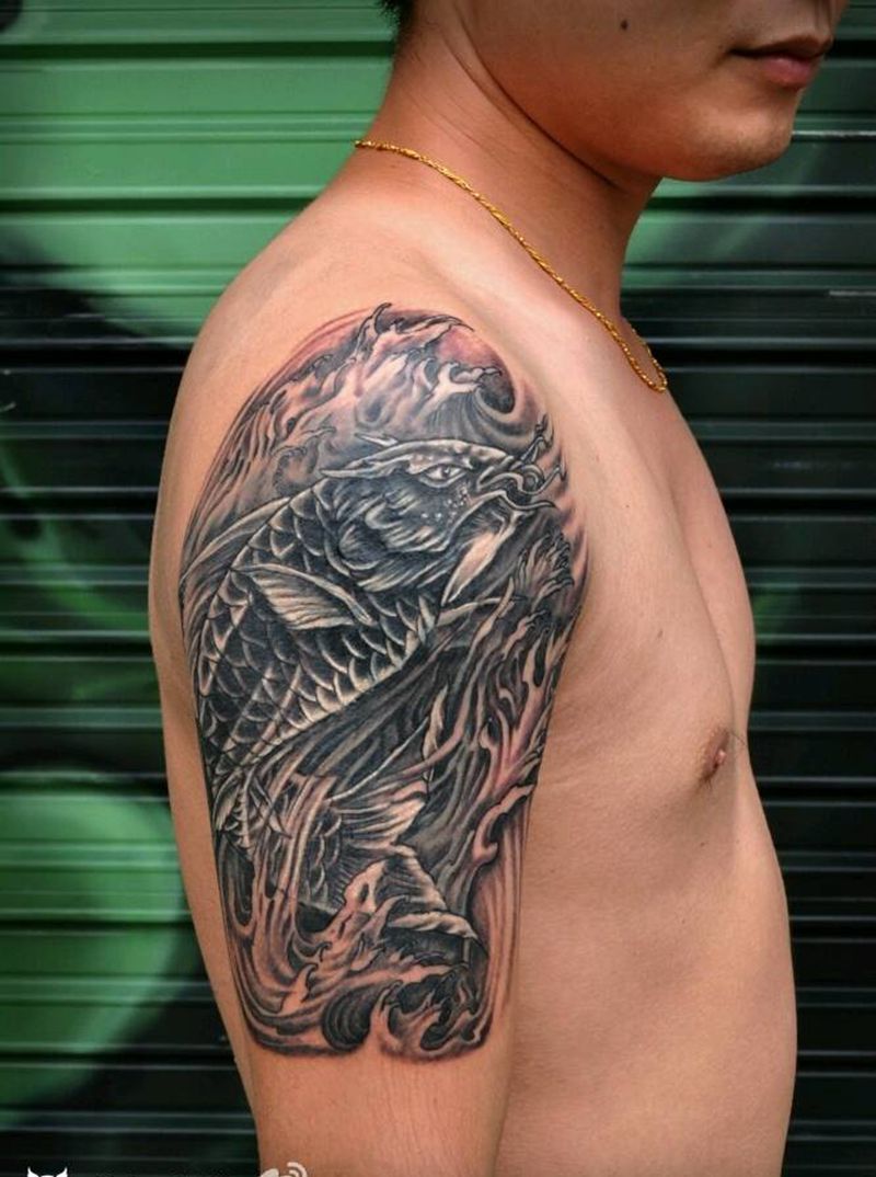 大臂纹身   鲤鱼纹身纹身图片