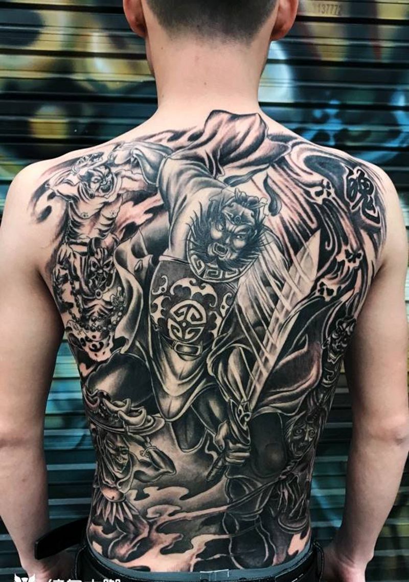 钟馗纹身   满背纹身纹身图片_背部老传统纹身图案