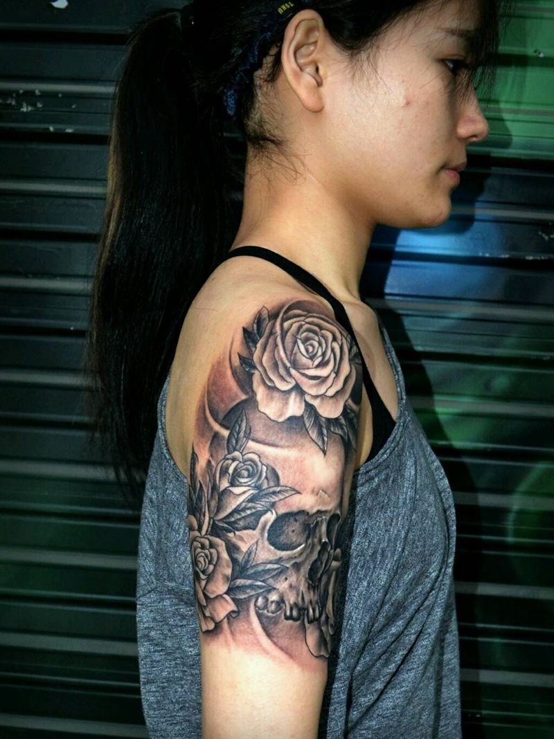 美女纹身   花  骷髅纹身图片