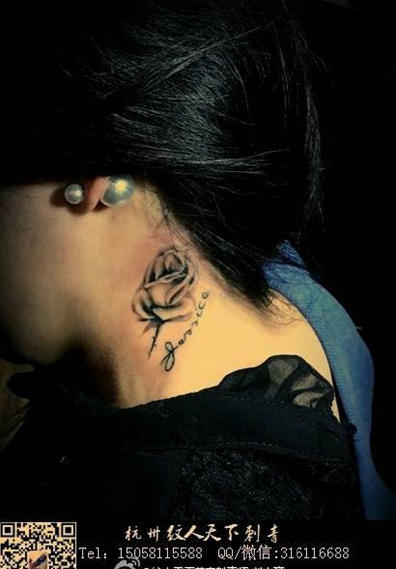 美女纹身   花纹身图片