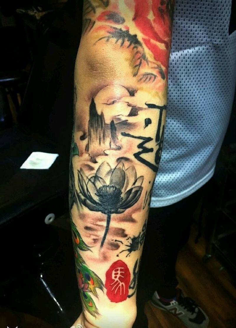 花臂 孔雀纹身图片