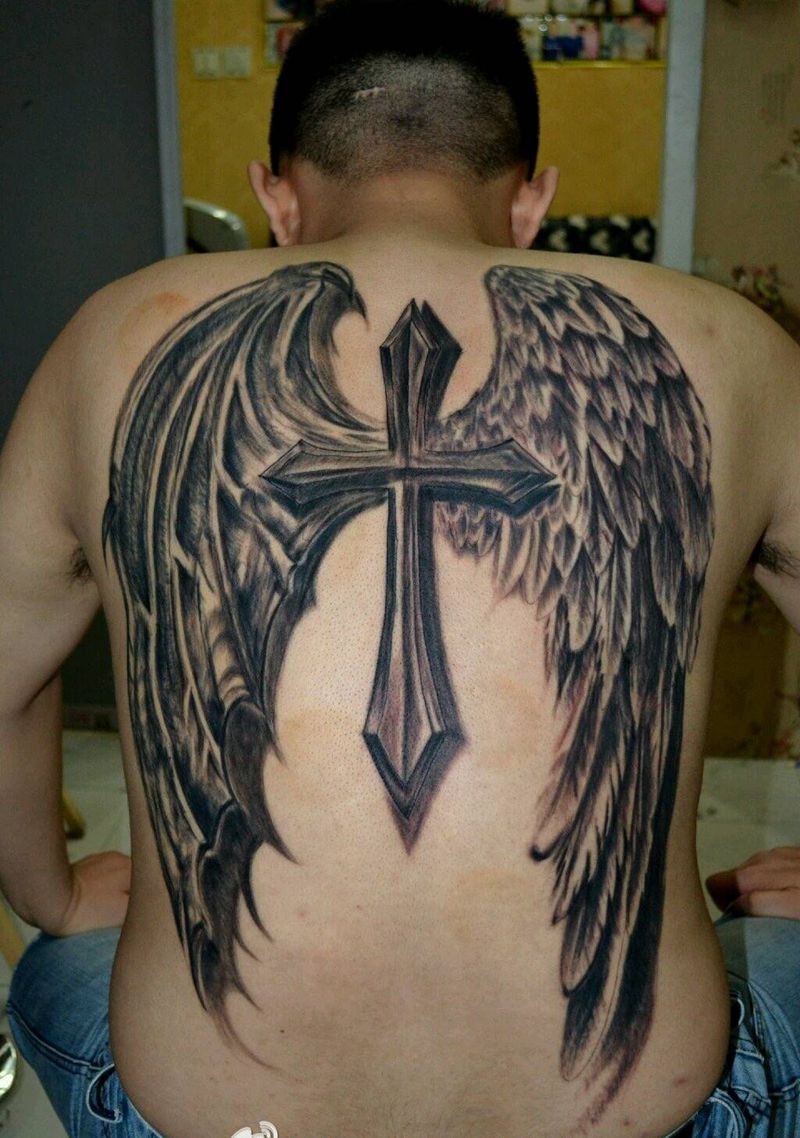 翅膀纹身图片