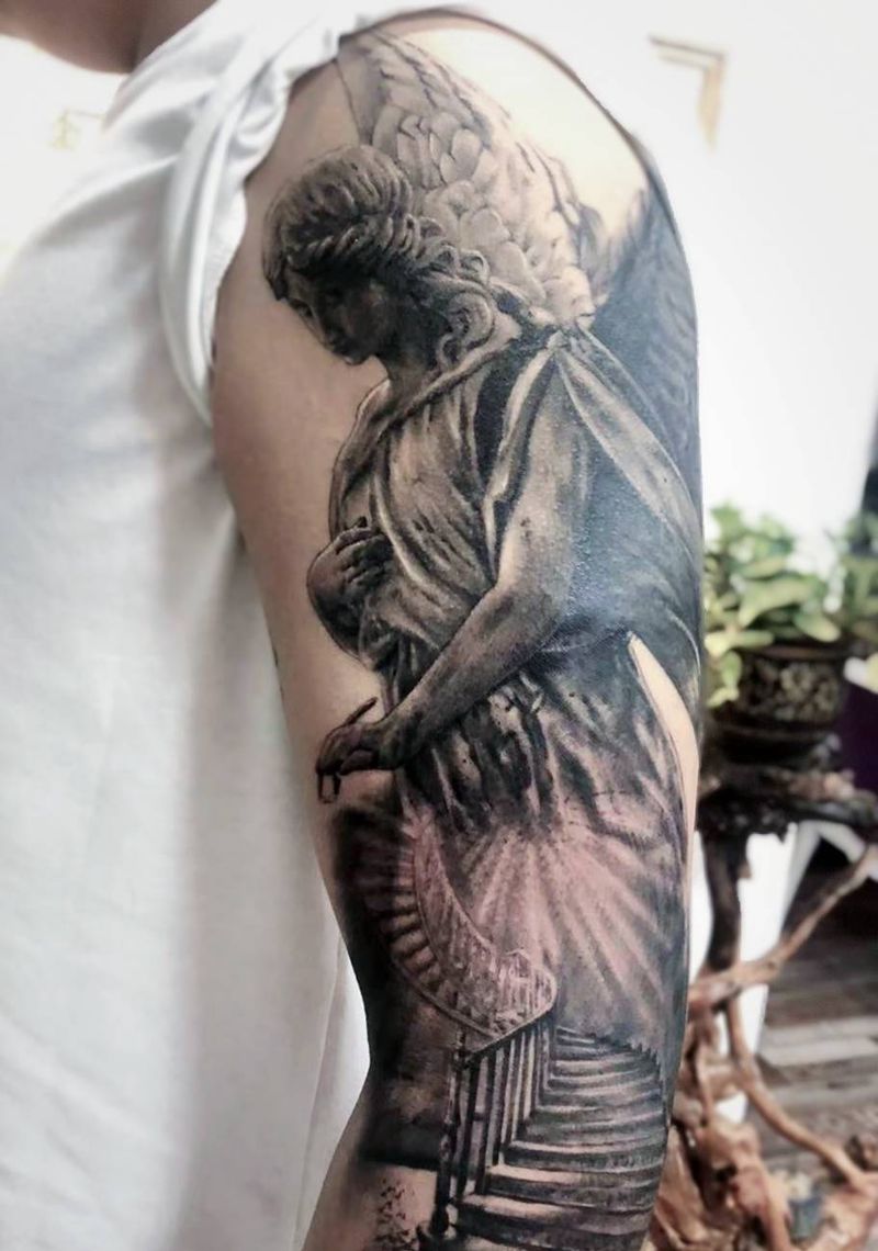 天使纹身图片_手部欧美写实纹身图案