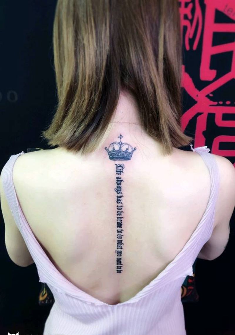 美女纹身  脊柱纹身纹身图片_背部纹身图案