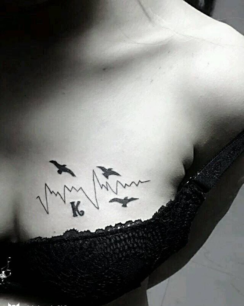 胸部纹身纹身图片