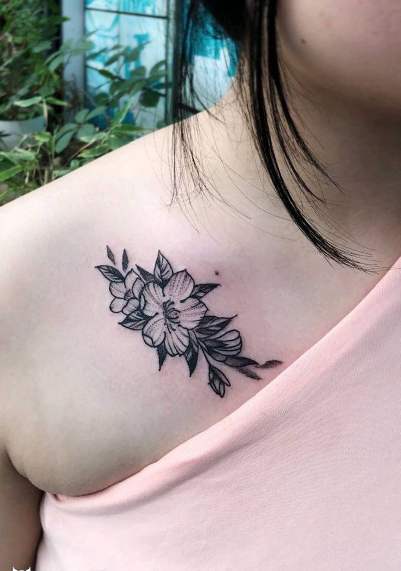 锁骨纹身 性感纹身纹身图片_胸部纹身图案