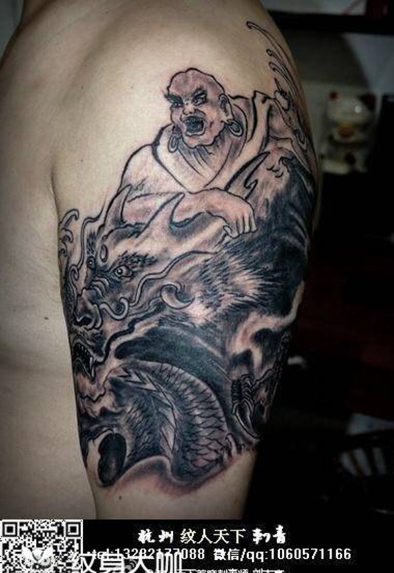 降龙罗汉纹身图片