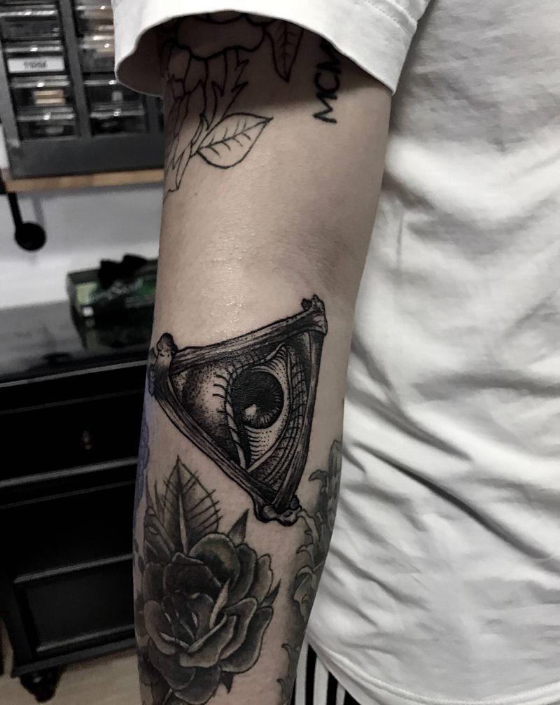 上帝之眼纹身图片_成品手部手臂欧美习俗鬼神宗教暗黑系人物纹身图案