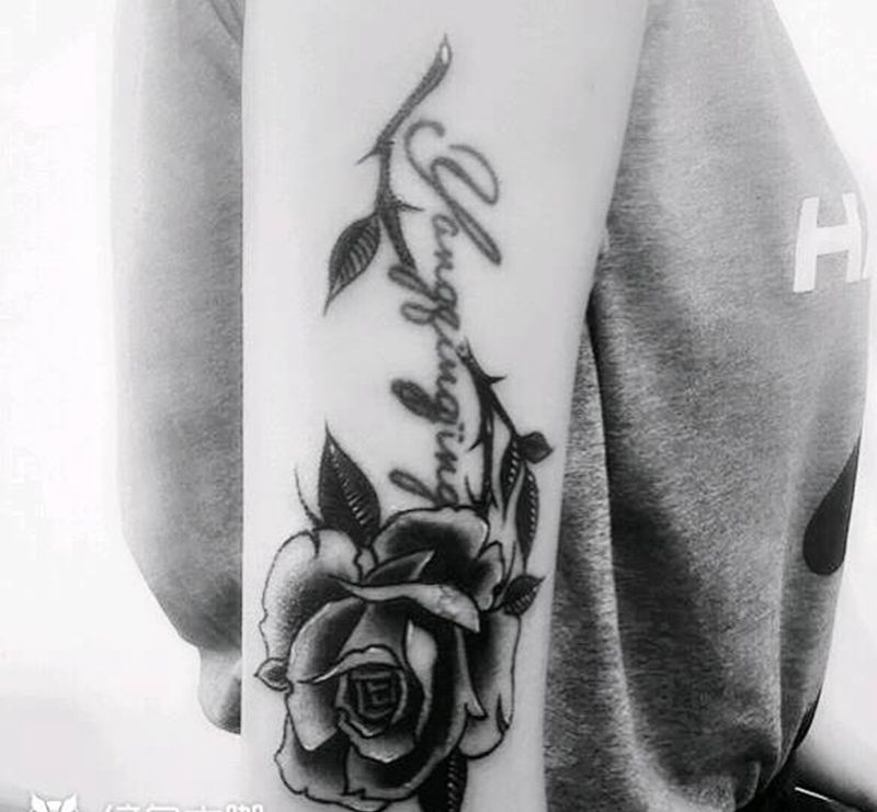 玫瑰花遮盖纹身纹身图片