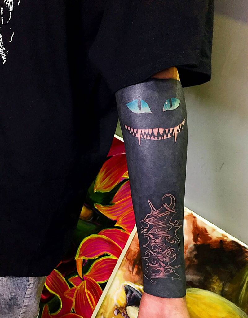 黑臂纹身纹身图片