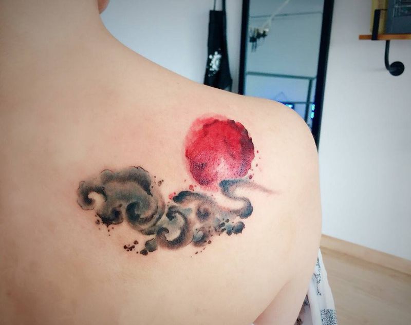 水墨夕阳纹身图片_成品肩部背部传统国画静物宗教中国风水墨风格纹身图案