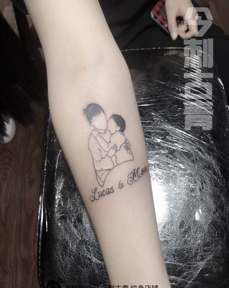 母爱纹身图片_清新人物纹身图案