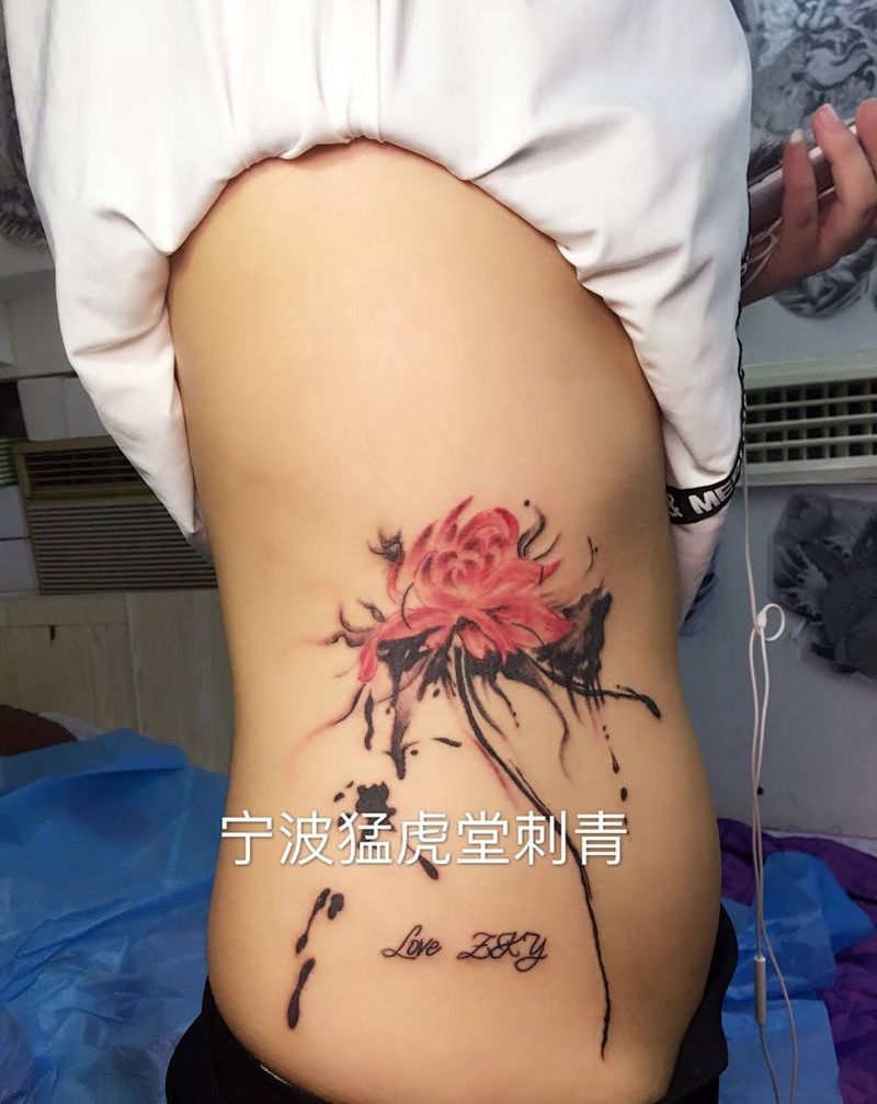 水墨彼岸花纹身图片_欧美传统手臂臀部背部胸部成品植物写实腹部纹身图案