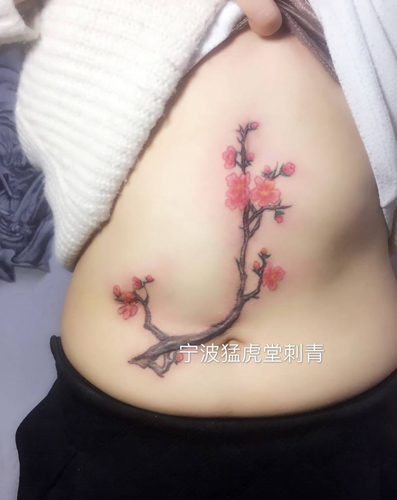 梅花纹身图片_成品腿部手臂腹部传统植物纹身图案