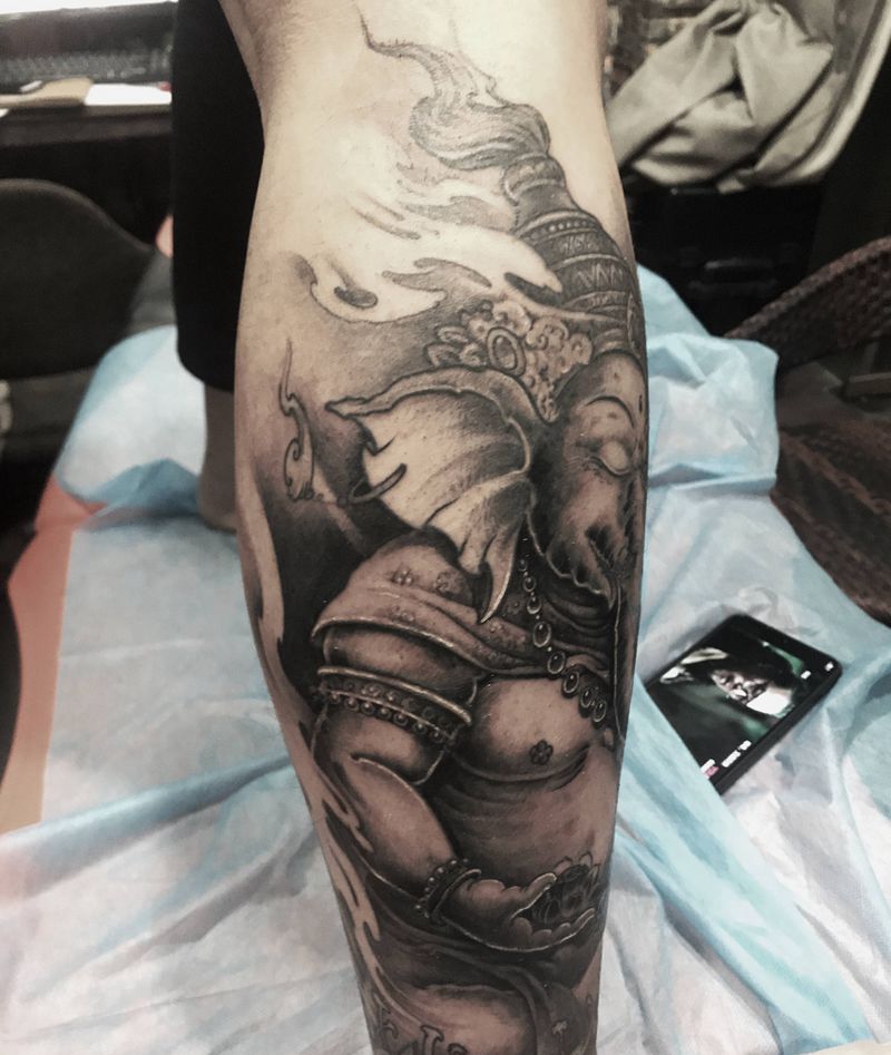 小腿象神纹身图片_腿部象神纹身图案