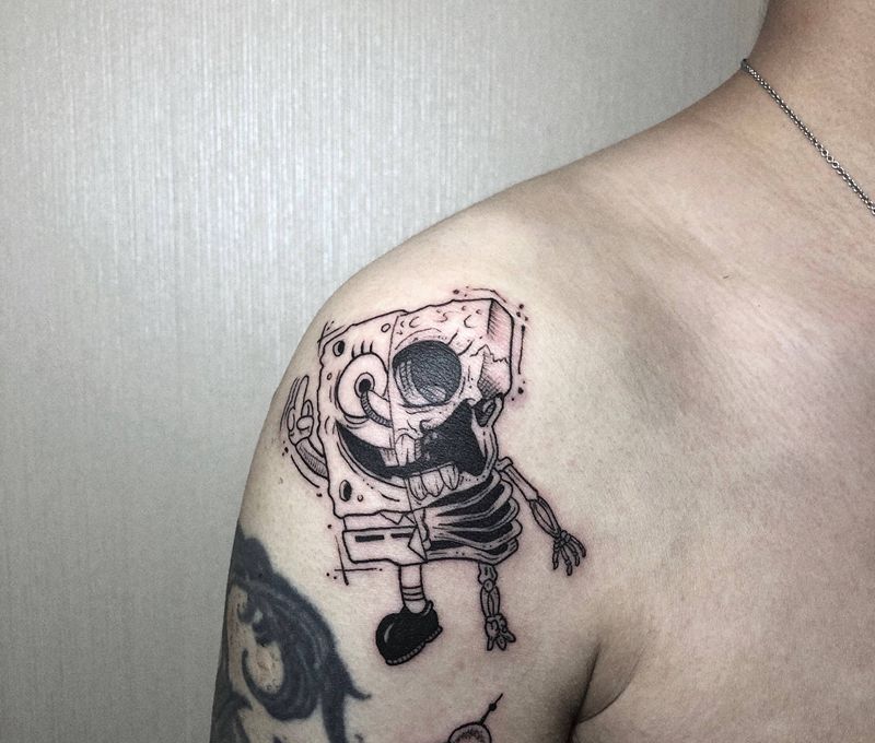 海绵宝宝纹身图片_肩部纹身图案